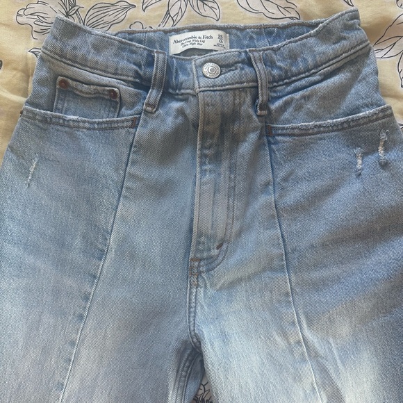 Abercrombie & Fitch Two Toned Jeans - Picture 3 of 6